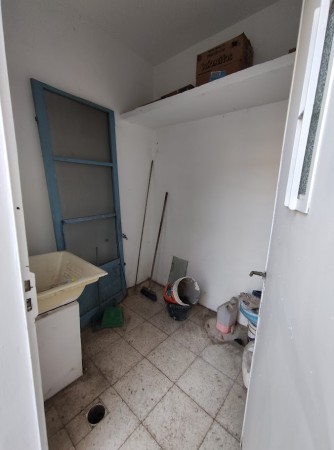 HERMOSO DEPARTAMENTO DE PASILLO SOBRE AVENIDA PELLEGRINI