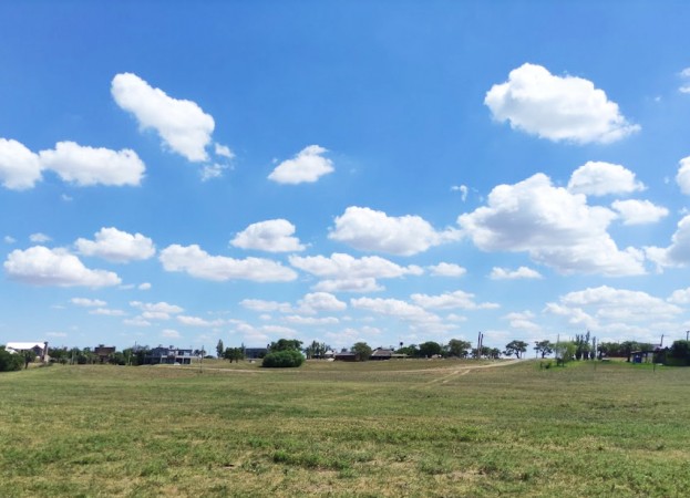 TERRENO EN SOLARES NORTE A 125 METROS DEL RIO CARCARAÑA