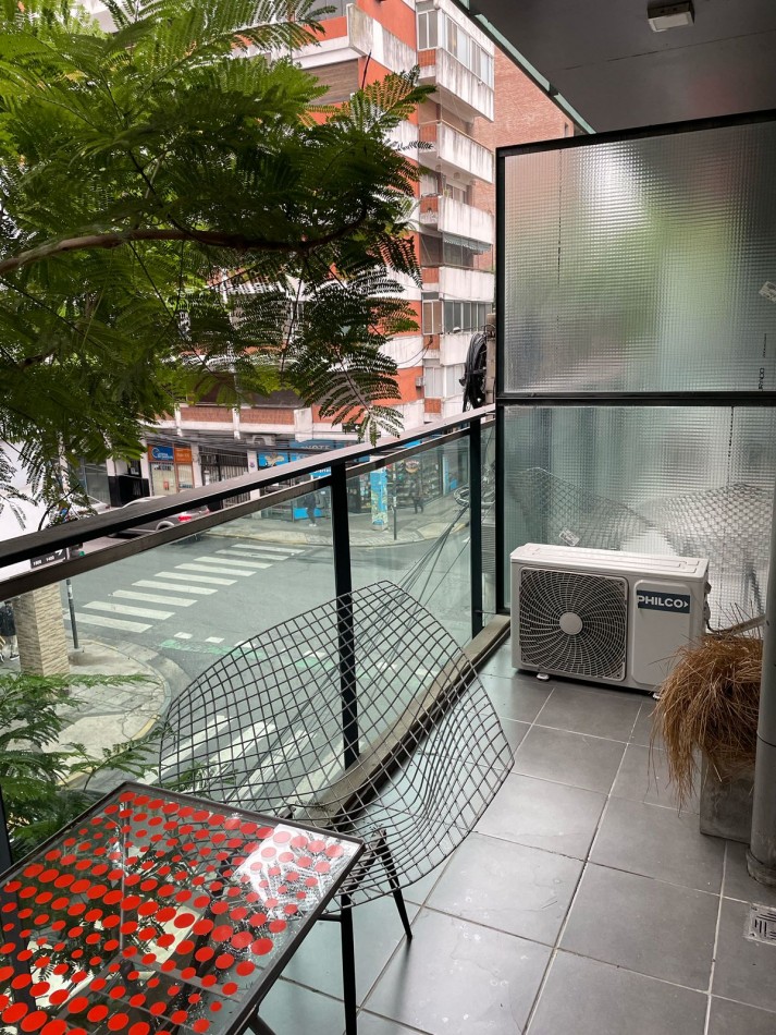 MONOAMBIENTE AMOBLADO EXTERNO CON BALCON