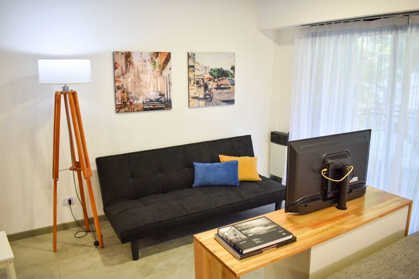 MONOAMBIENTE AMOBLADO EXTERNO CON BALCON