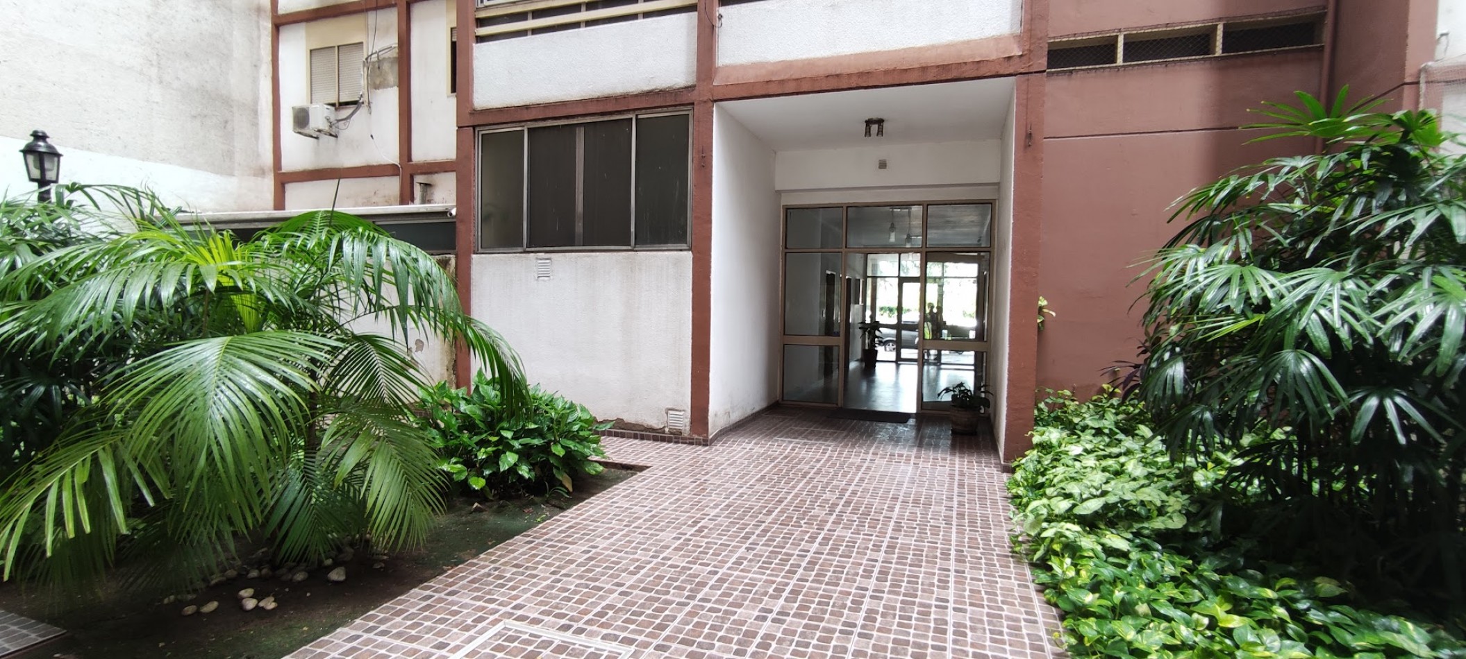 DEPARTAMENTO DOS DORMITORIOS Y COCHERA - APTO CREDITO HIPOTECARIO