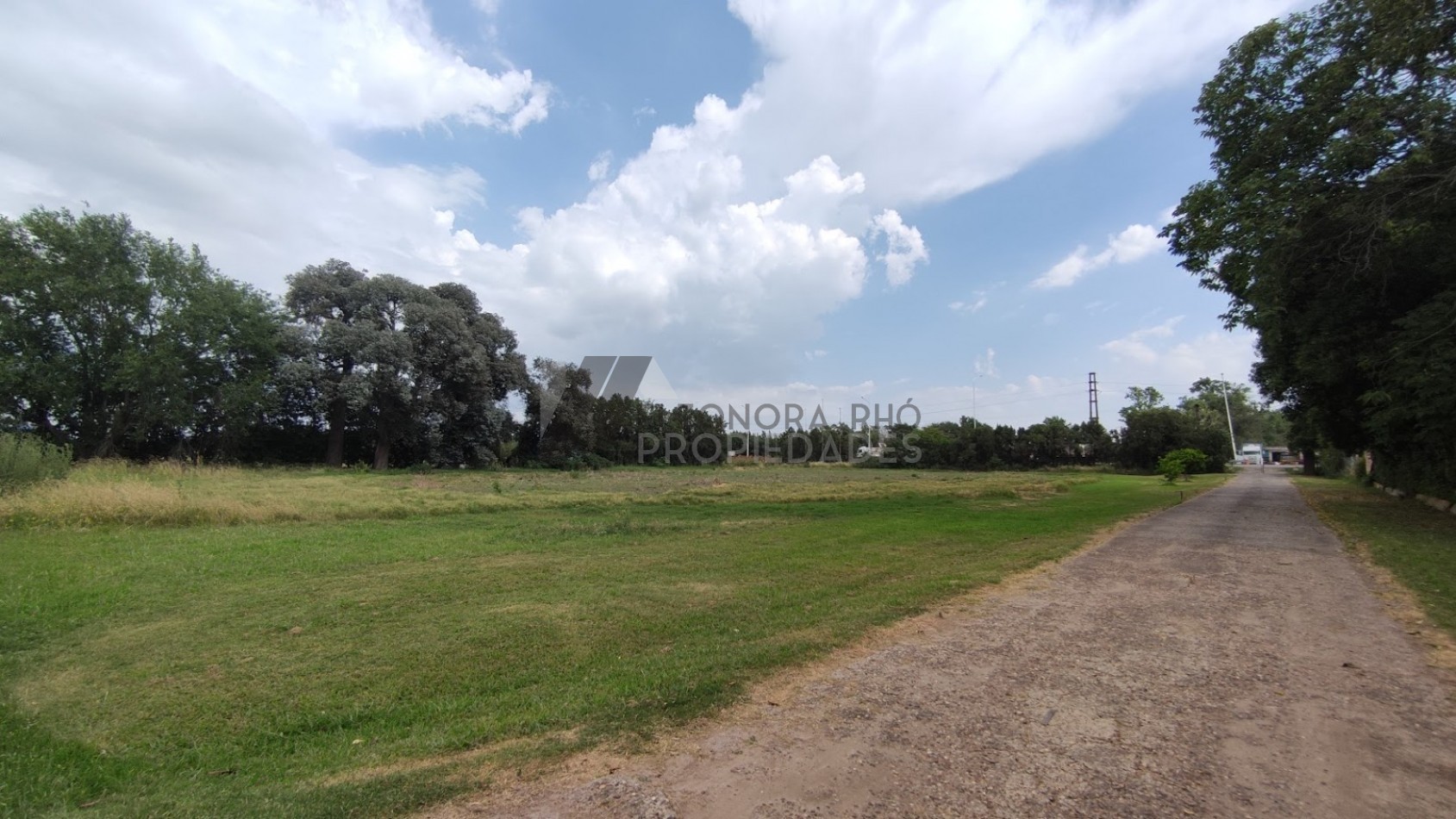 Extraordinario Casco de Estancia en Alvear