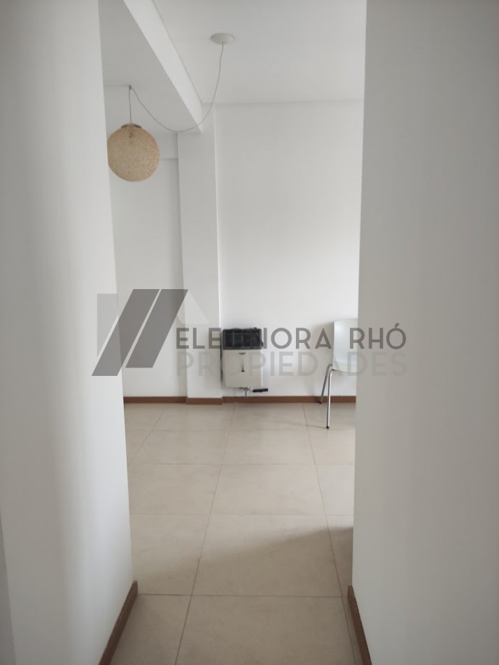 BARRIO ABASTO - UN DORMITORIO CON BALCON 